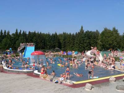 An Sommertagen gerne angenommen - das Eder-Auen-Erlebnisbad
